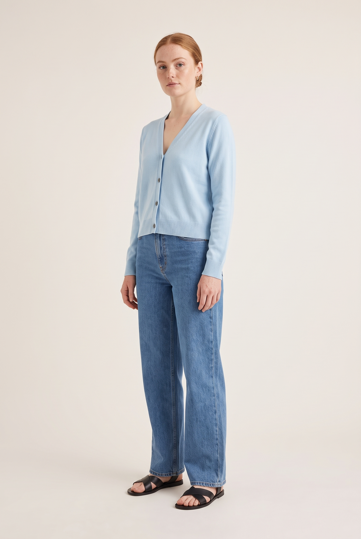 Cotton V-Neck Cropped Cardigan full look